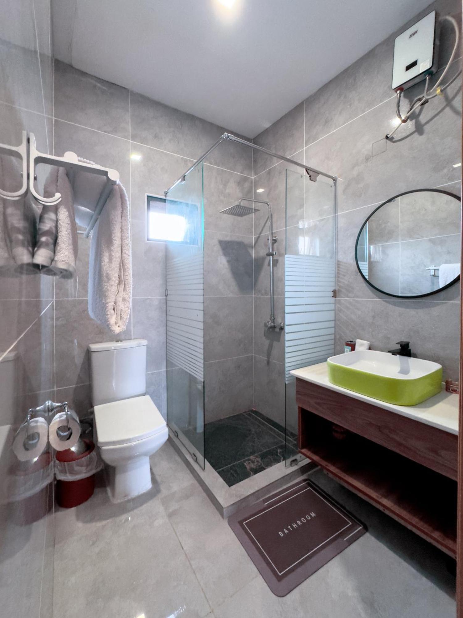 Euro Homes Hotel Аккра Экстерьер фото